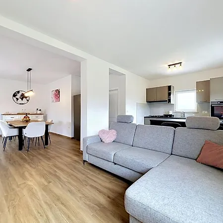 Melani By Interhome Vikendica *